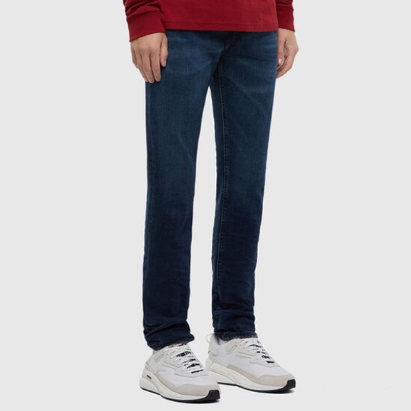 New with tags Diesel Thommer jeans - Picture 3 of 6